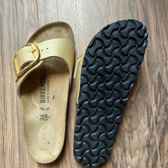 Birkenstock Gold Buckle Sandals - Picture 4 of 4